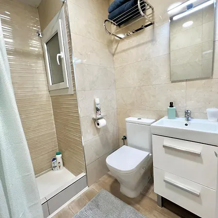 Lovely Flat I Terrace&balcony Apartment *